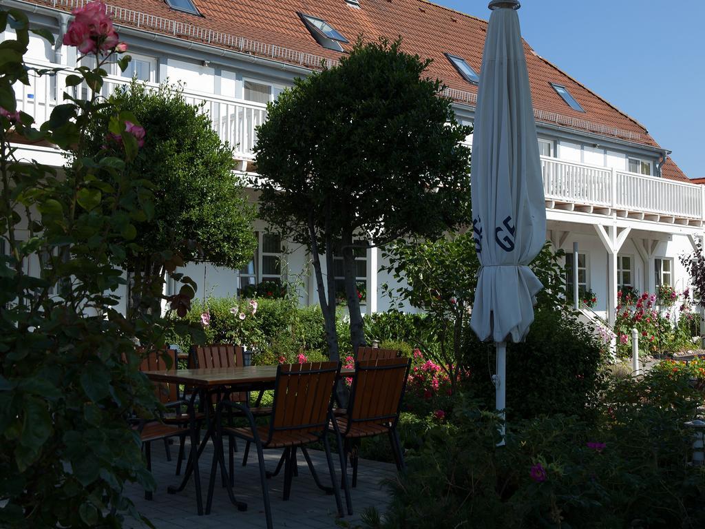 Отель Haus Am Meer Аренсхоп Экстерьер фото